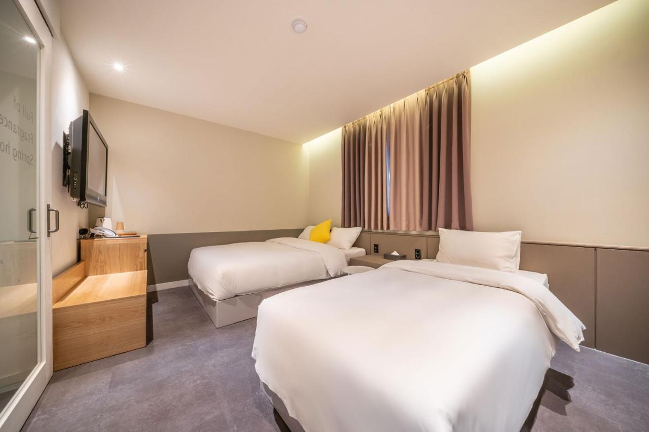 Chuncheon Bom Stay Экстерьер фото